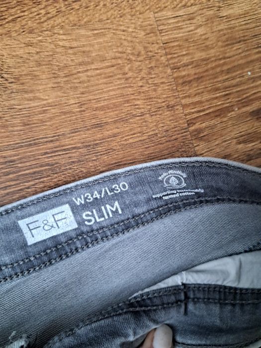 Spodnie jeans szare slim roz 44