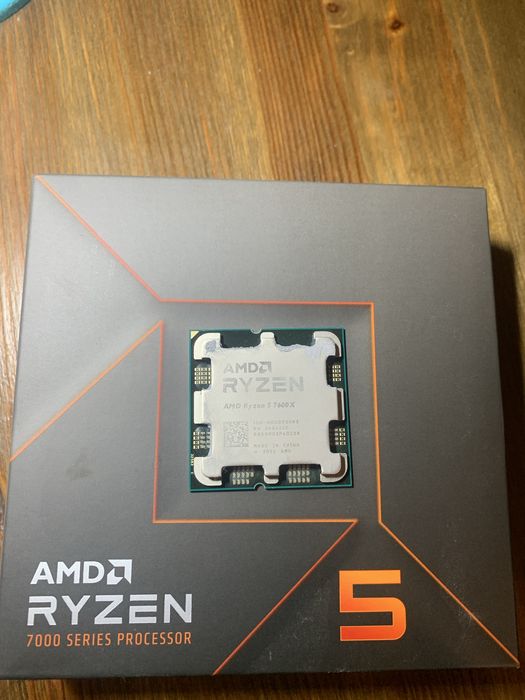 Procesor AMD 5 7600X