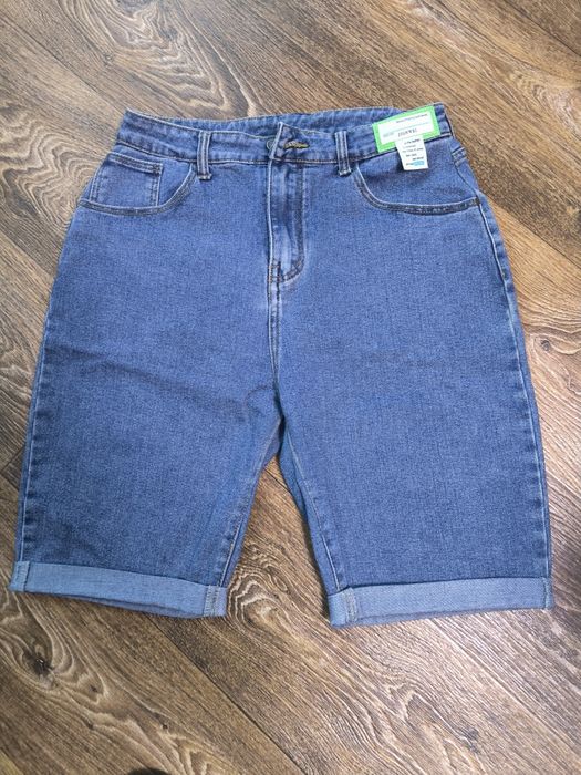 Джинсовые шорты 32р