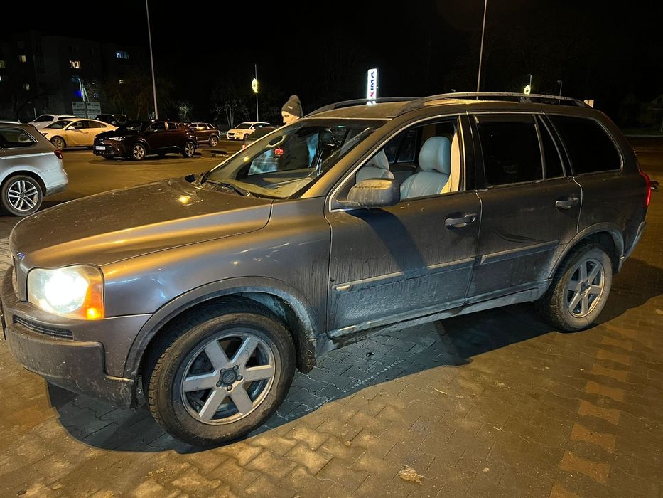 VOLVO-XC 90 4х4.