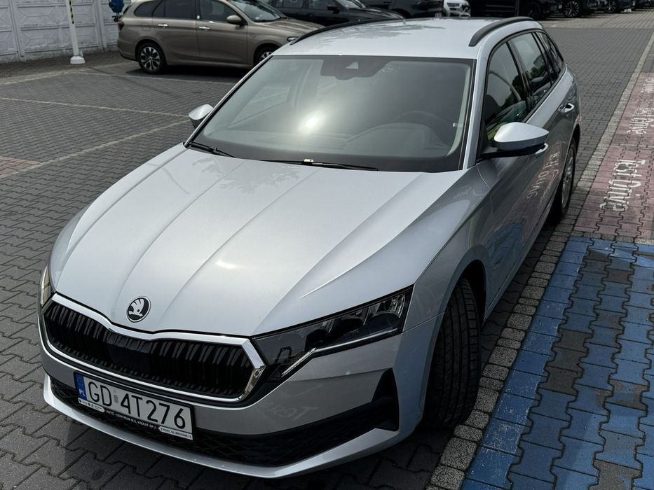 Skoda Octavia 1.5 TSI 115km essence smartlink lane assist  led gwarnacja fv23%