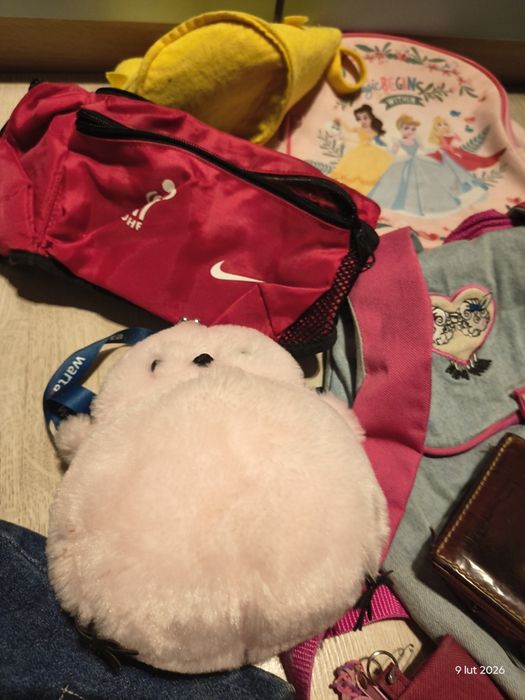 Torby plecaki piórniki i inne