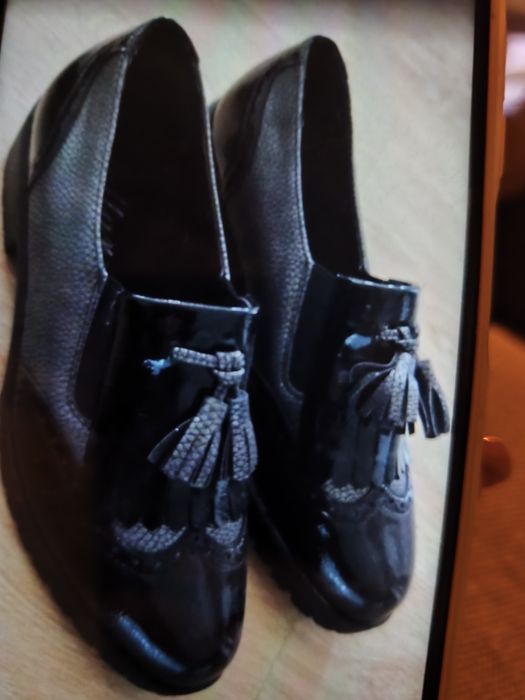 Sapatos baixos pretos Novos