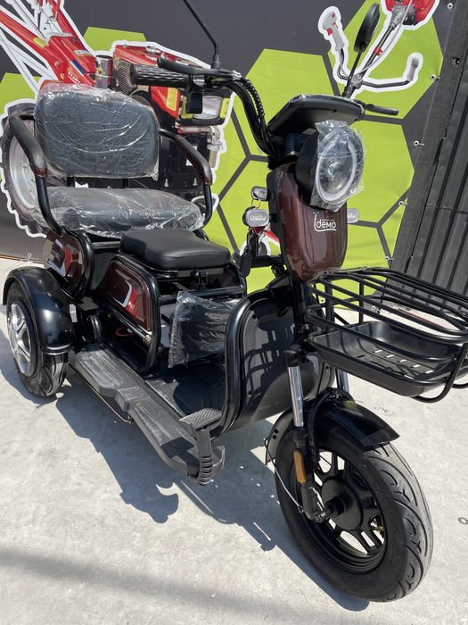 Доставка безкоштовна акумуляторний трицикл Їдемо 800W баланс трініті.
