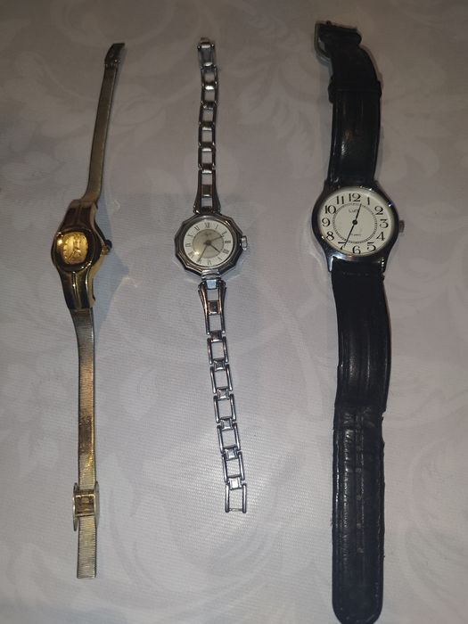 Часы  наручные .