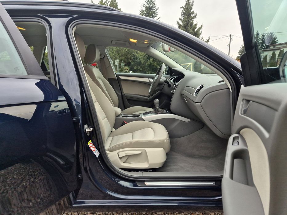 AUDI A4 B8 AVANT 2.0 TDI / 2010 / manual / NOWE OPONY / zarej.PL