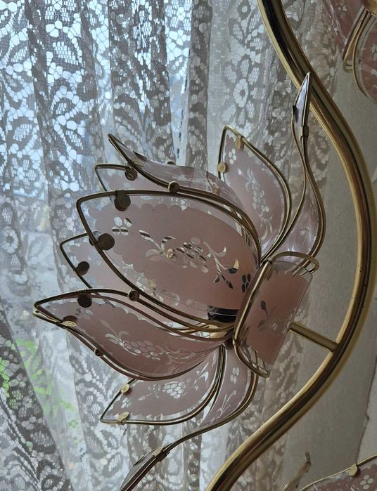 Світильник для дому