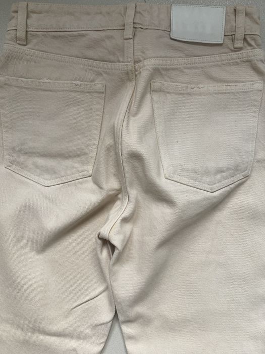 Calças de ganga bege da Zara