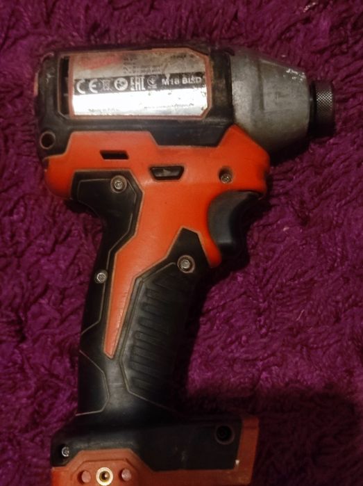 Продам impact milwaukee 18 в