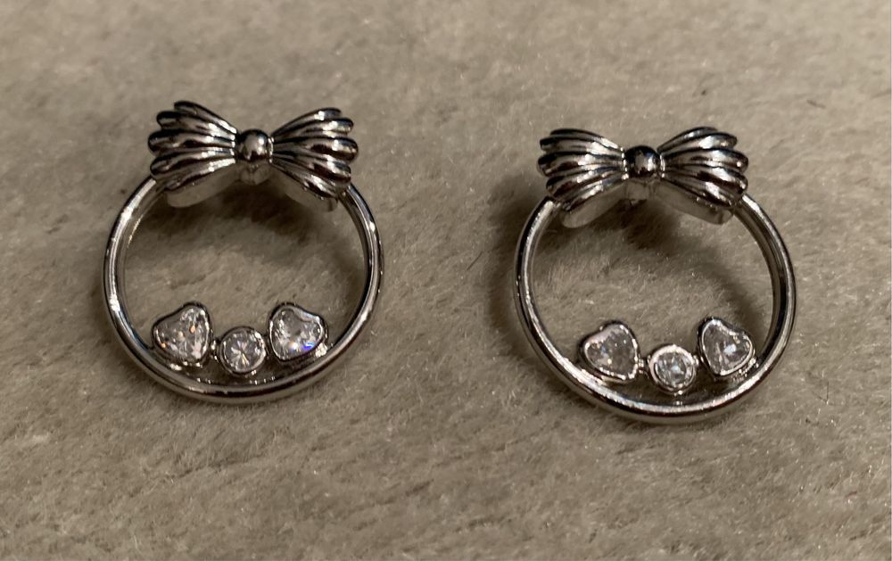 Brincos em prata 925