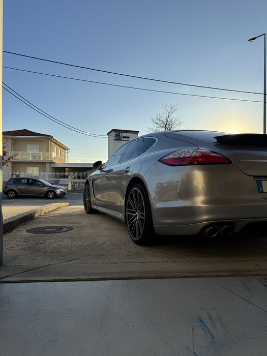 Panamera S V8 400cv