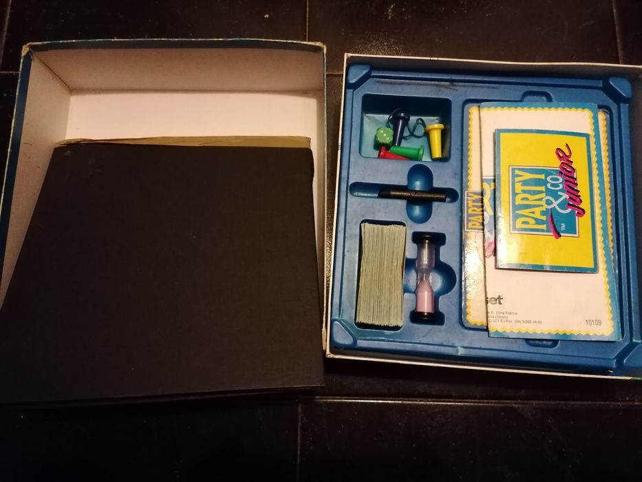 Jogo de Tabuleiro Party & Co Junior!