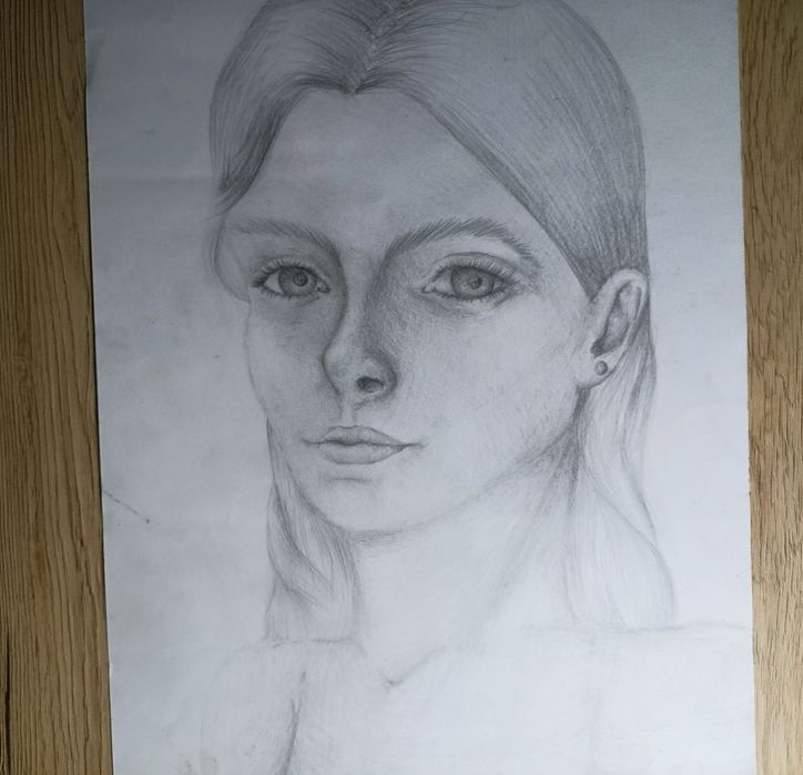 Portret kobiety ołówkowy