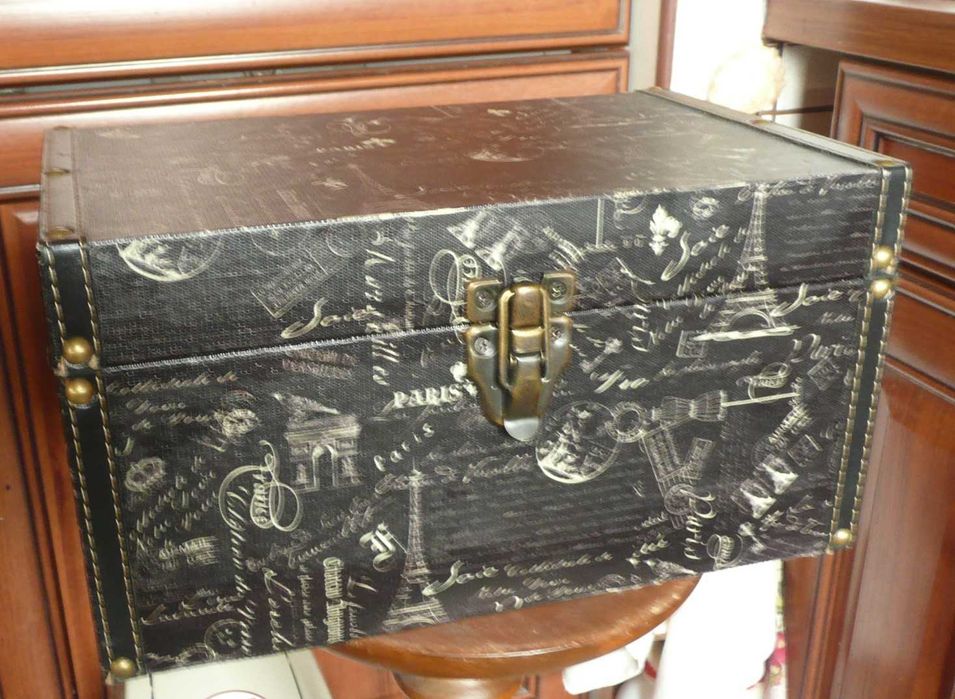kuferek szkatułka PARIS