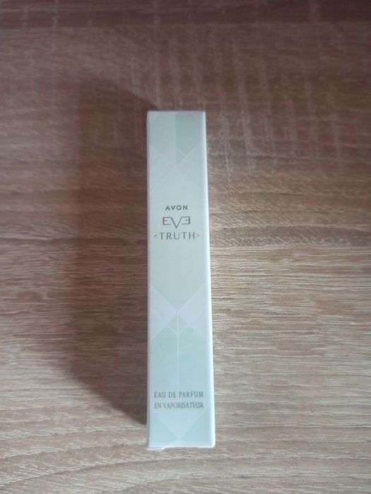 AVON - Perfumetka - EVE TRUTH Dla niej - 10 ml