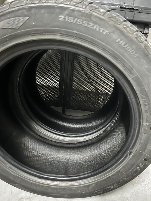 2 Pneus HEADWAY HU901 215/55 ZR17 94 W