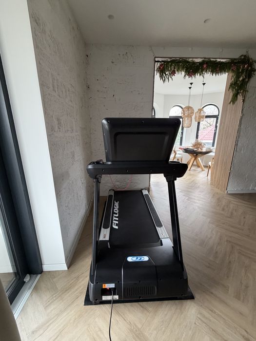 Продам бігову доріжку Fitlogic T29A3 Pro