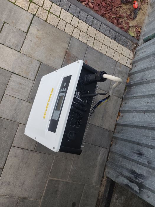 Falownik zeversolar evershine tlc4000 WiFi inwerter