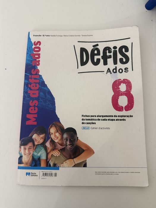 Caderno de fichas Francês 8° ano