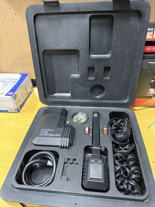 Compressor portatil para esqueiro de carro