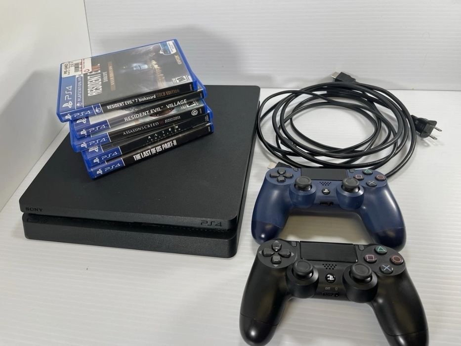 PlayStation 4 slim 1 Tb/ 2 Джойстика/ Ігри у подарунок/ Телефонуй