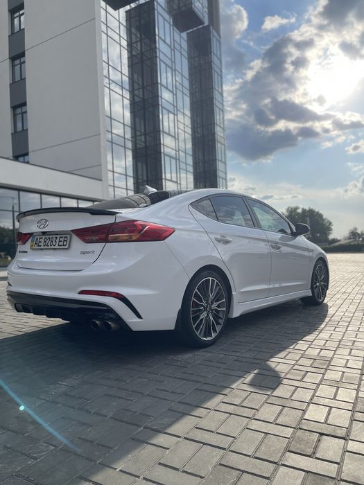 Hyundai Elantra Sport 2018