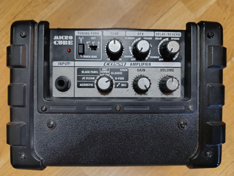 Roland MICROCUBE гітарний підсилювач