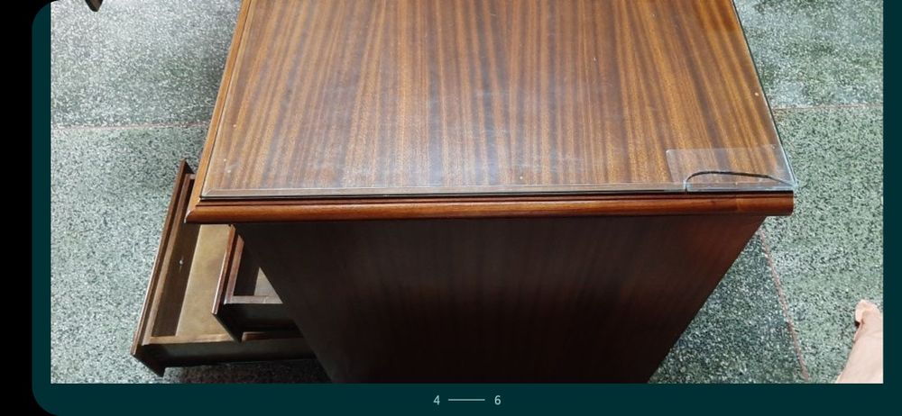 Vendo Secretária + Estante