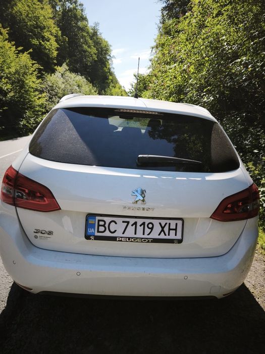 Продам Пежо 308  в максимальній комплектації