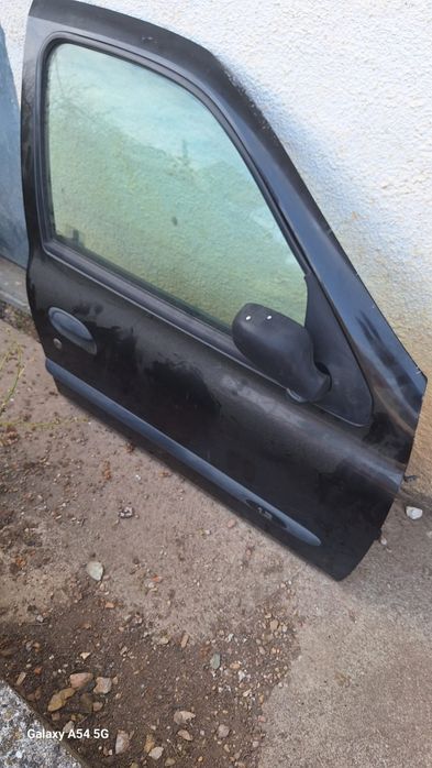 Peças renault clio II/98 para venda de veículo acidentado.