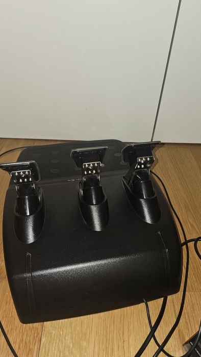 Logitech G29 + Pedais – Usado