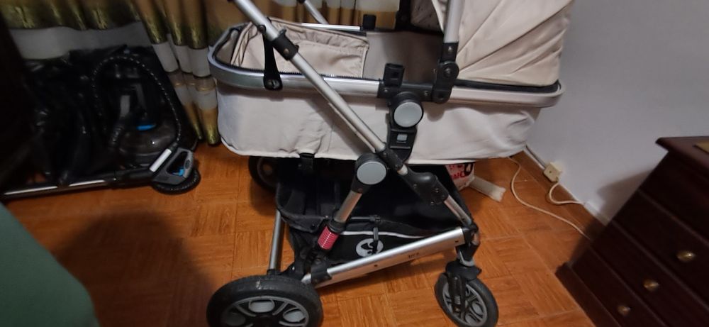 Venda de carrinho de bebé