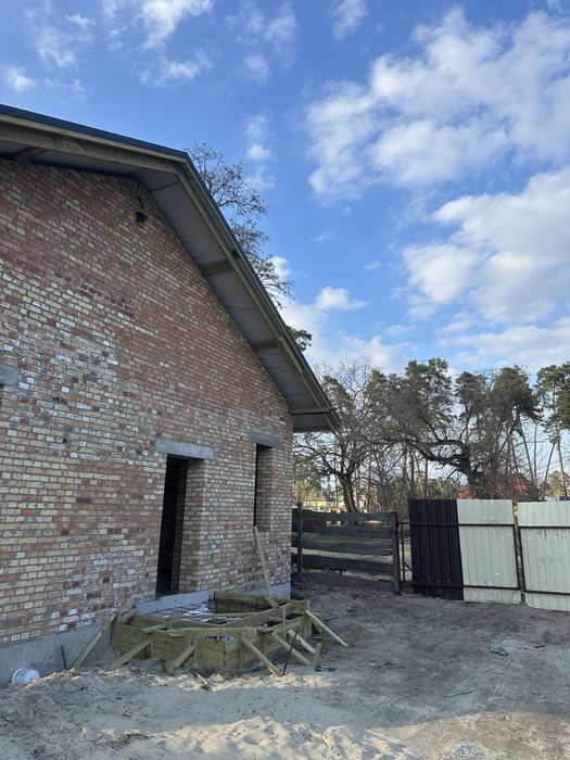 Пропонуємо до продажу  Побудований Будинок в Соснівці зі Своєю Терасою