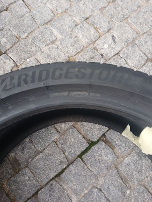 2 pneus 245 40 r19 bridgestone