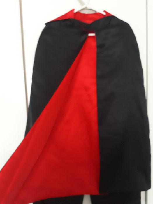 Kostium Przebranie WAMPIR Dracula 4 lata 5 lat Marks & Spencer zestaw