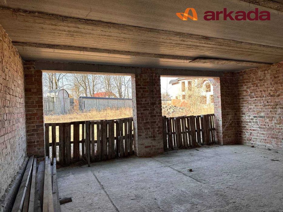 Готельно-відпочинковий комплекс на в'їзді до Франківська! 1200м2/45сот