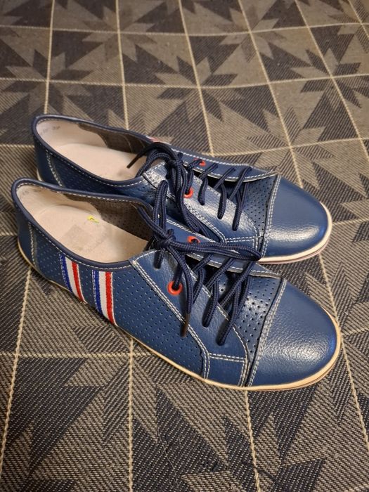 Женские кеды, кроссовки- кожаные