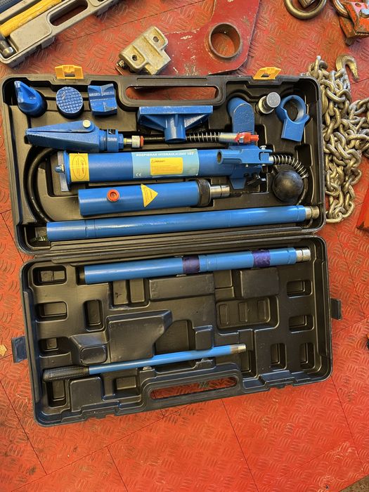 Zestaw rozpierakiw hydraulicznych Kupczyk 10t