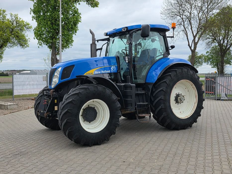 New Holland T7030 PC 2011R  Tuz, TLS, Amortyzowana oś i kabina, 7480 H, VIN: ZBBG40704