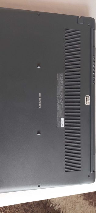 Dell Latitude 3520  i5-1135G7  8GB RAM 256GB SSD 15,6" FHD  WIFI 6