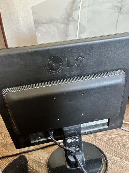 Монітор LG FLATRON L1942T