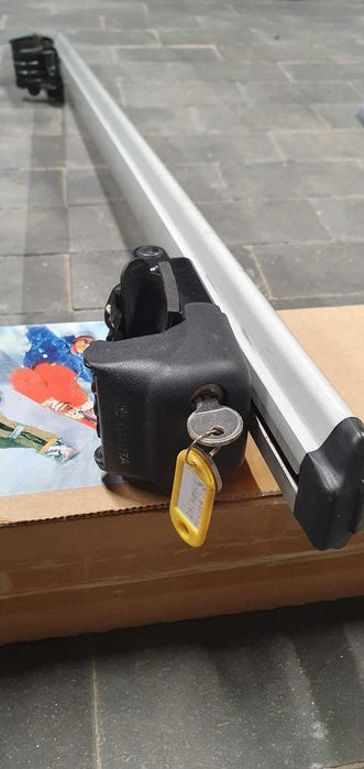 bagażnik dachowy bazowy belki THULE Toyota