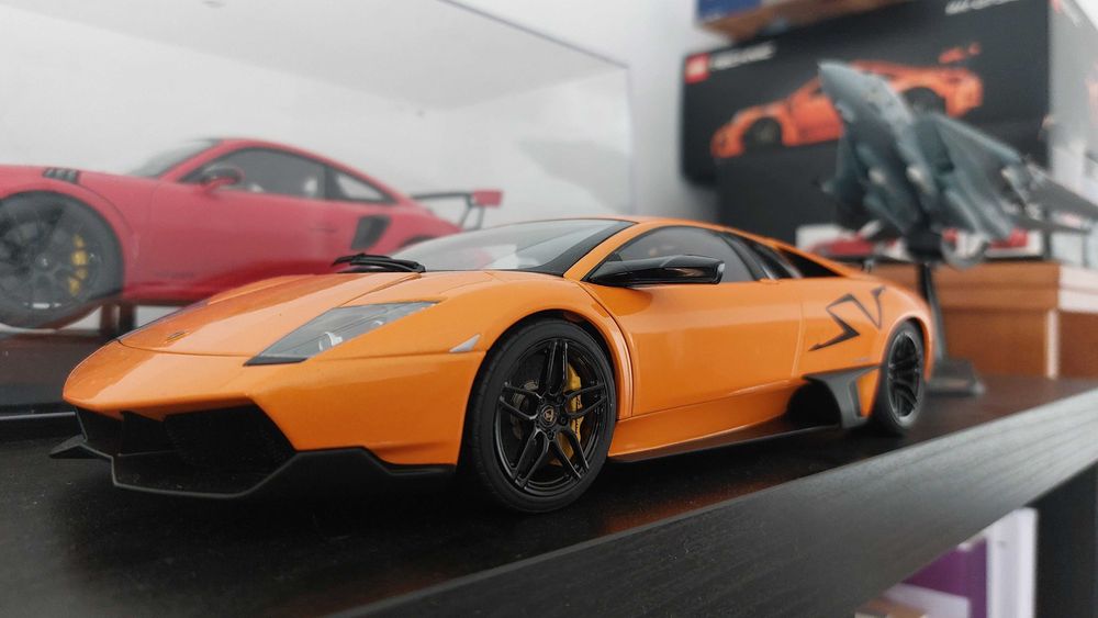 1/18 Lamborghini Murcielago LP670 SV [Autoart, Minichamps] Almada