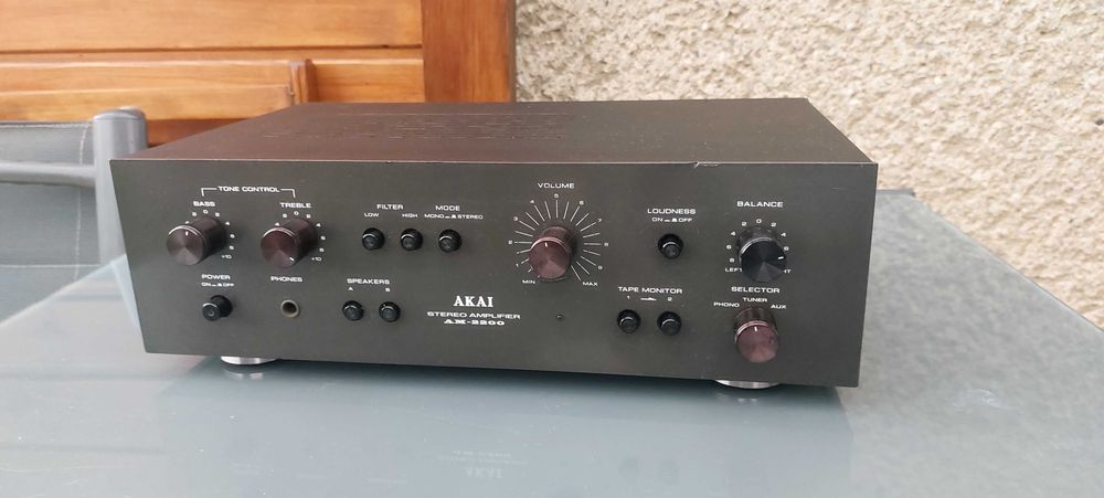 Wzmacniacz Akai AM-2200