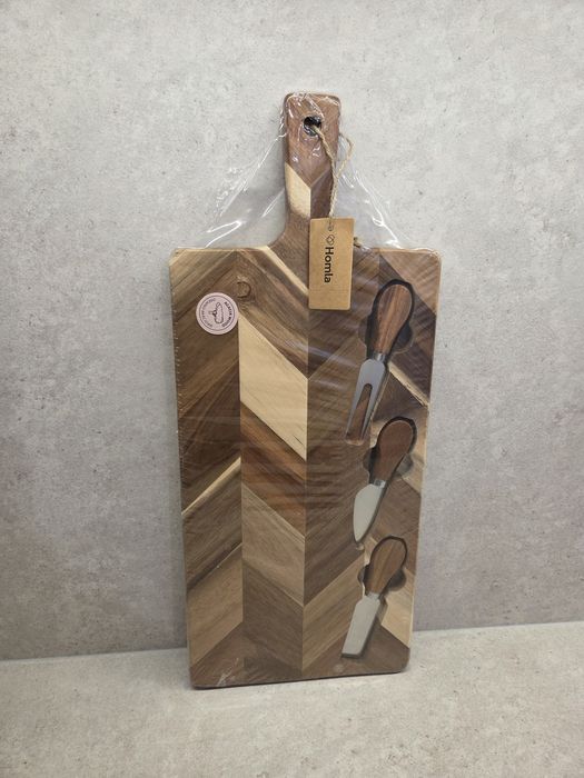 Nowa drewniana deska serwowanie serów homla z nożykami 48x20cm
