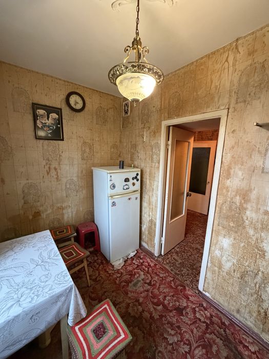 Продам 1-ю квартиру. Червоної Калини 81Б