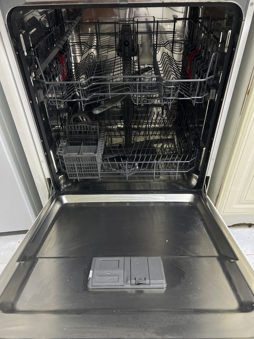 Máquina lavar a loiça