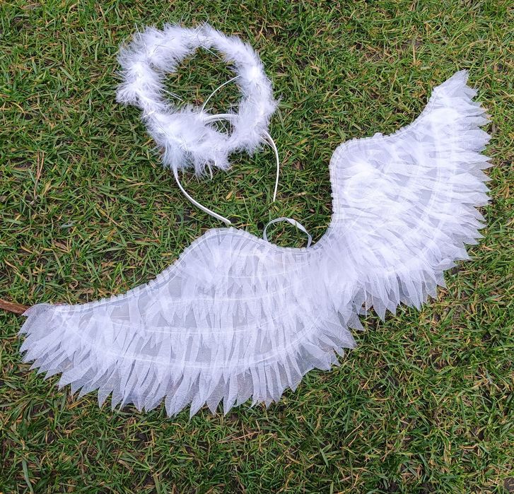 Piękny zestaw Anioł skrzydła tiulowe świecące i aureola