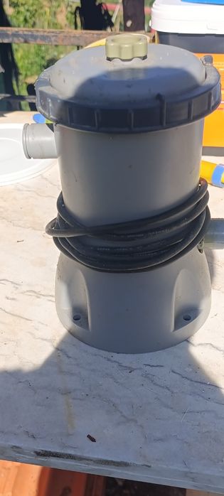Duas bombas para piscinas