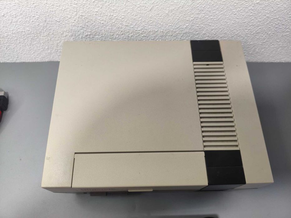 Nintendo (NES) + Zapper & Mario Duckhunt